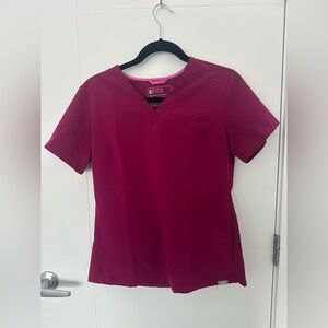 Figs dark magenta scrub top